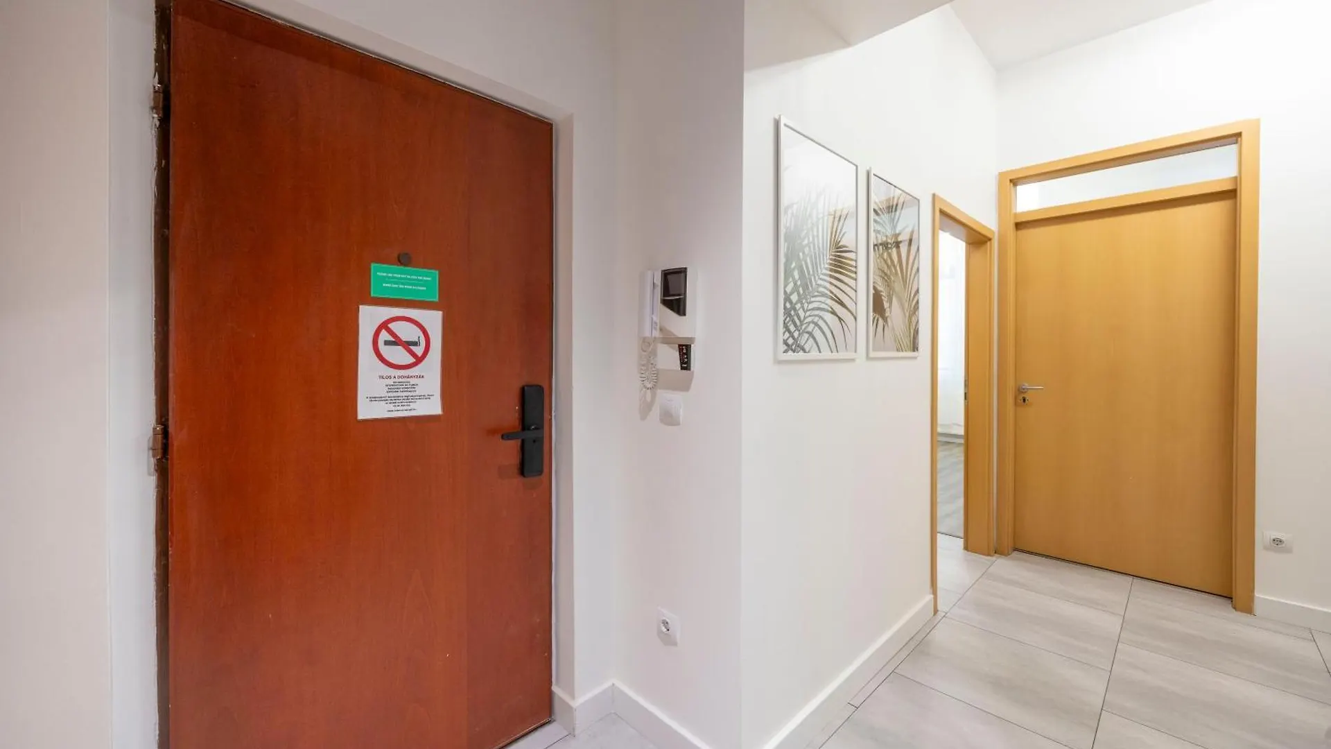 Charming City Center Suite W' 2 Bedrms In The Gozsdu Garden Budapest Apartment