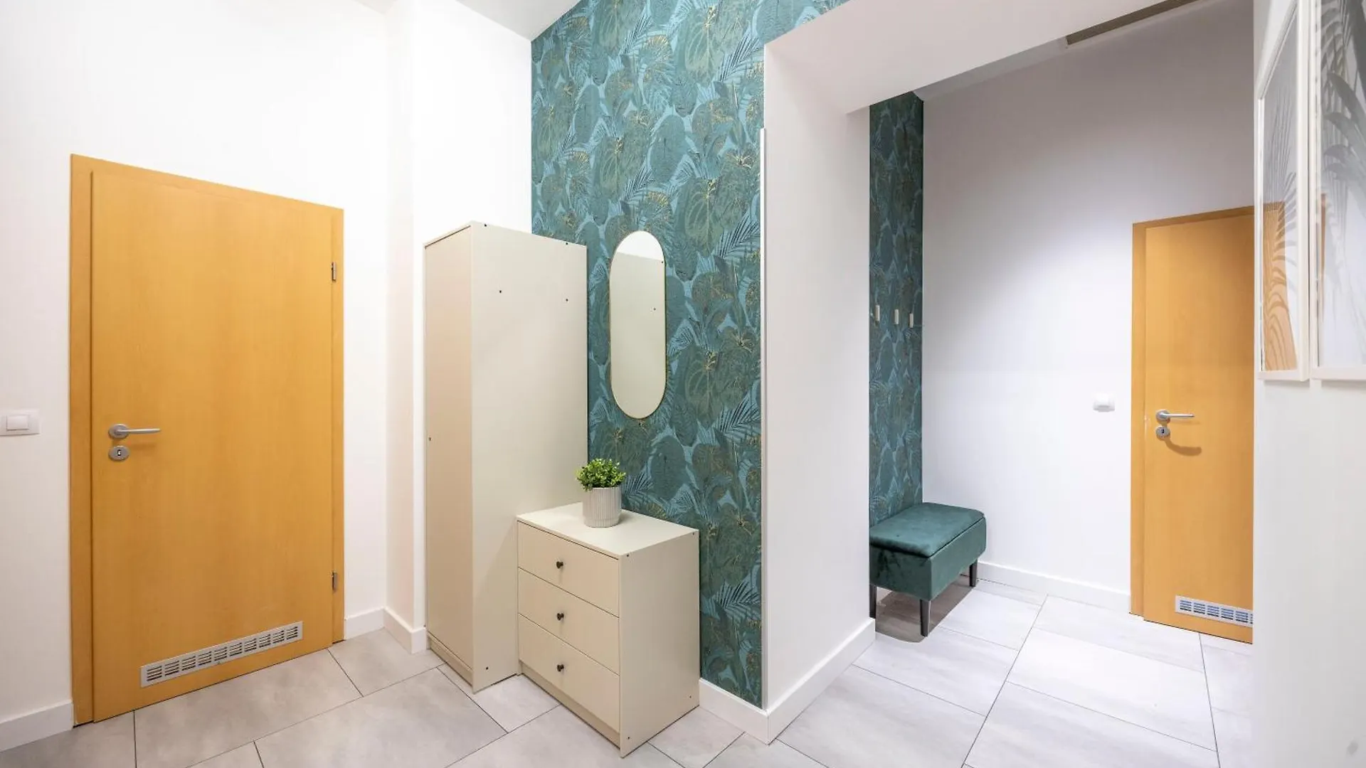 Charming City Center Suite W' 2 Bedrms In The Gozsdu Garden Budapest